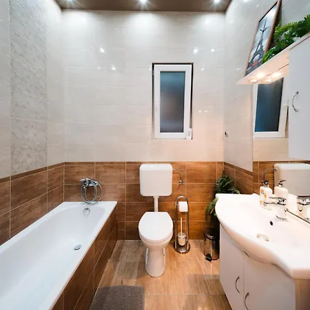 Διαμέρισμα Szechenyi Aparman *