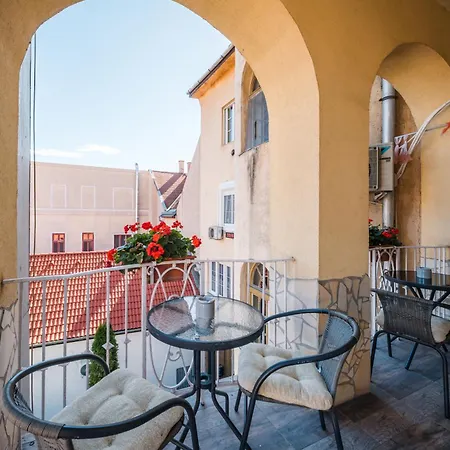 Szechenyi Aparman Διαμέρισμα